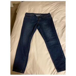 Universal Thread Mid-Rise jeans Size 16